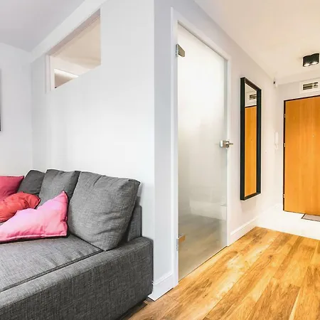 Artist * Люблін