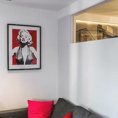 Artist * Люблін