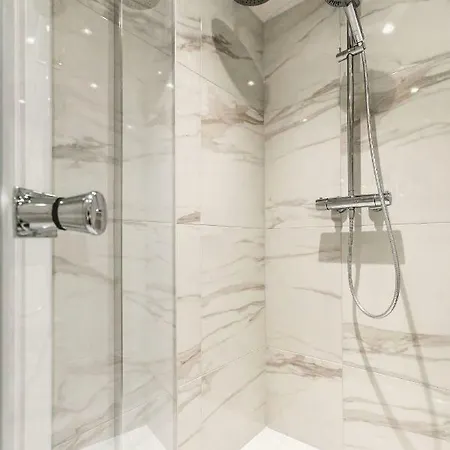 Artist * Люблін