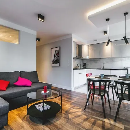 Artist * Люблін